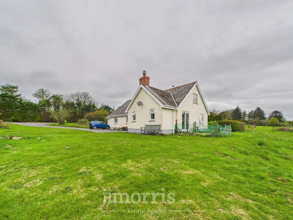 Property photo 3 of 52 Cam02122G0-Pr0291-Still030.Jpg