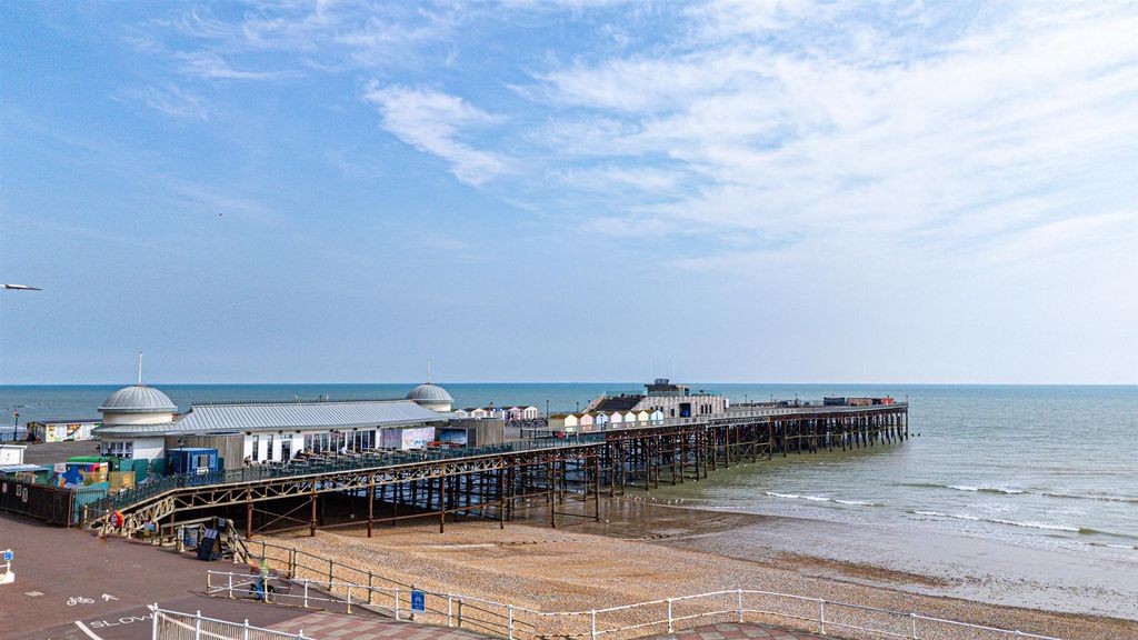 Property photo 2 of 16 Dji_20250425151217_0190_D_Alto.Jpg