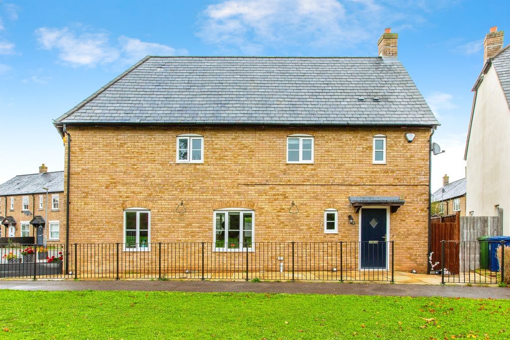 Property photo 1 of 15