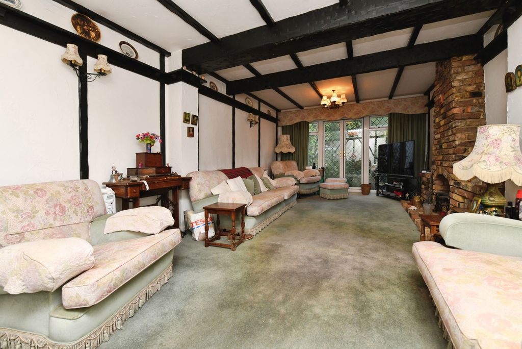 Property photo 3 of 18 Pbox-Img.Jpg