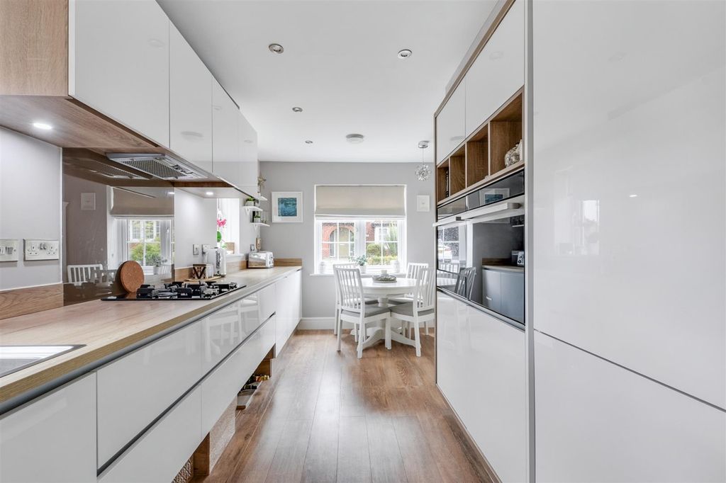 Additional image 10 of 3 bed detached house for saleBadger Vale, Wollaton, Nottingham NG8