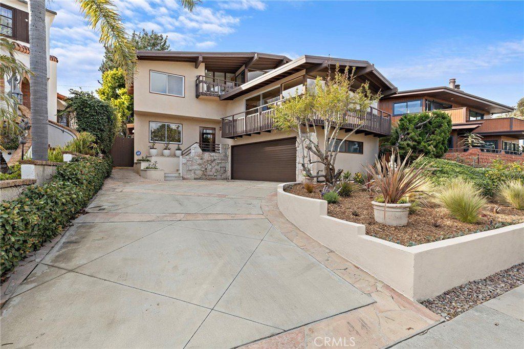 Property photo 1 of 50