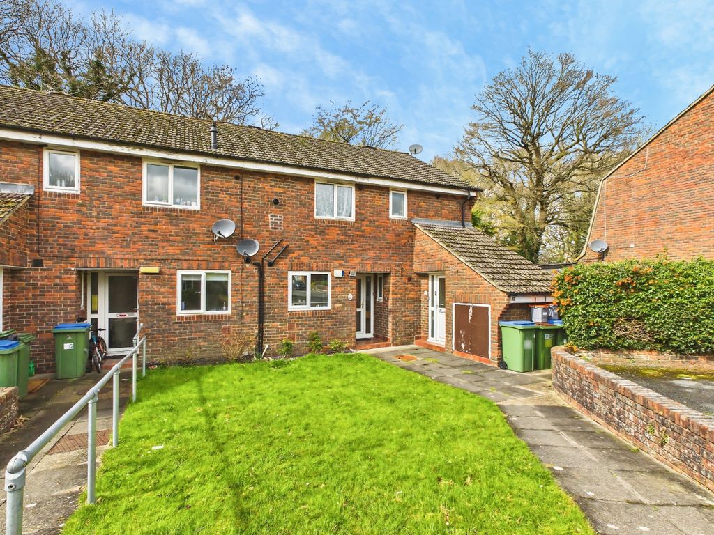 Property photo 1 of 11 820F4221-Cam04018G0-Pr0478-Still003