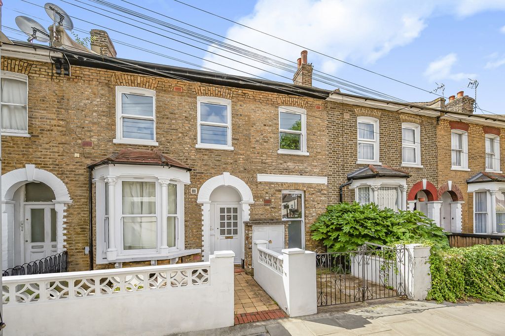 Property photo 1 of 9