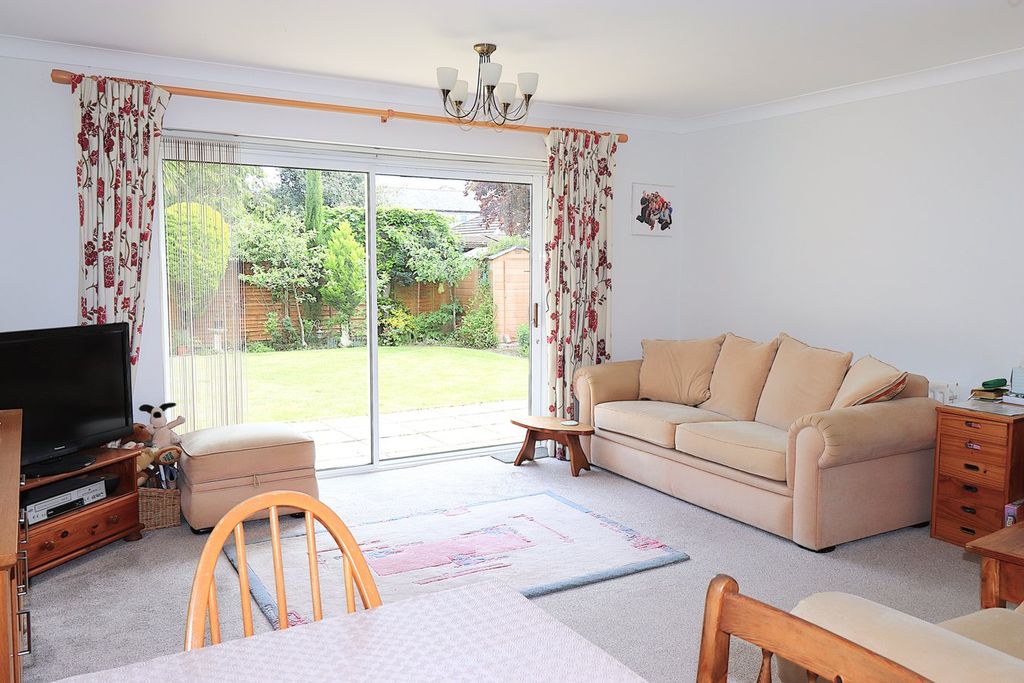 Property photo 2 of 17