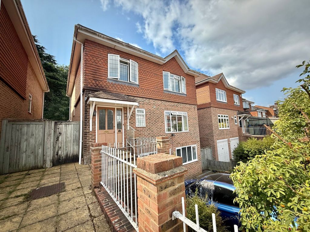 Property photo 1 of 10
