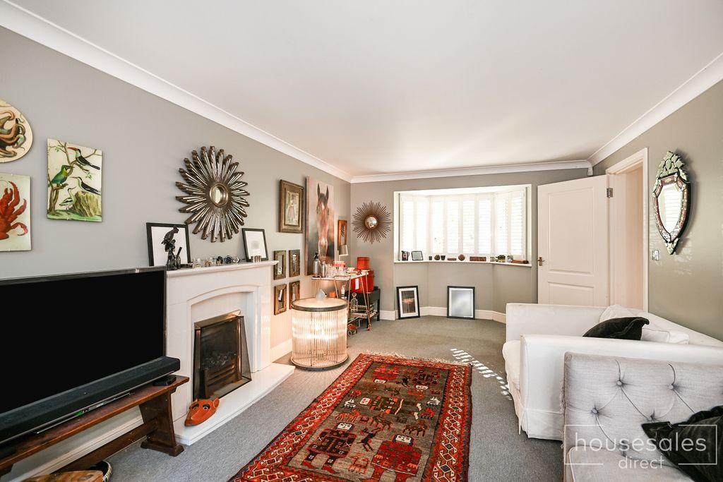 Property photo 3 of 20