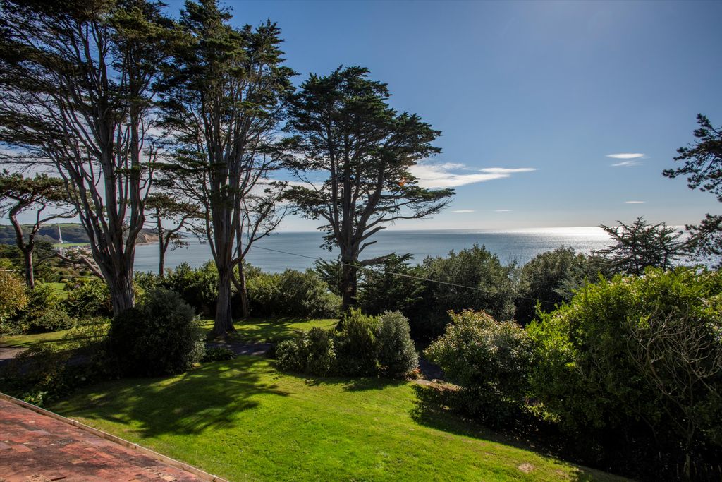 Property photo 3 of 23 Image