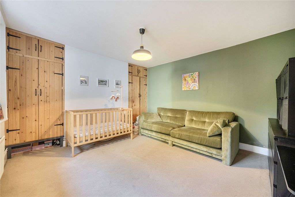 Property photo 3 of 17 Picture No. 28
