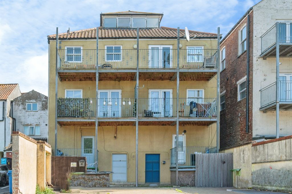 Property photo 2 of 19