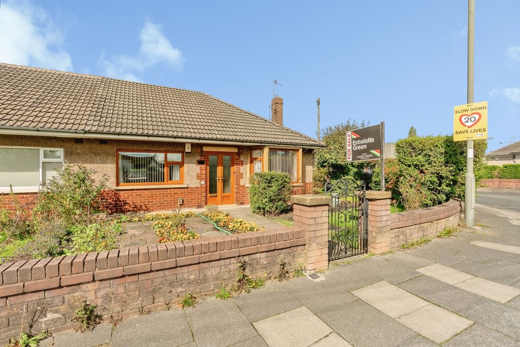 Property photo 2 of 16 Pbox-Img.Jpg