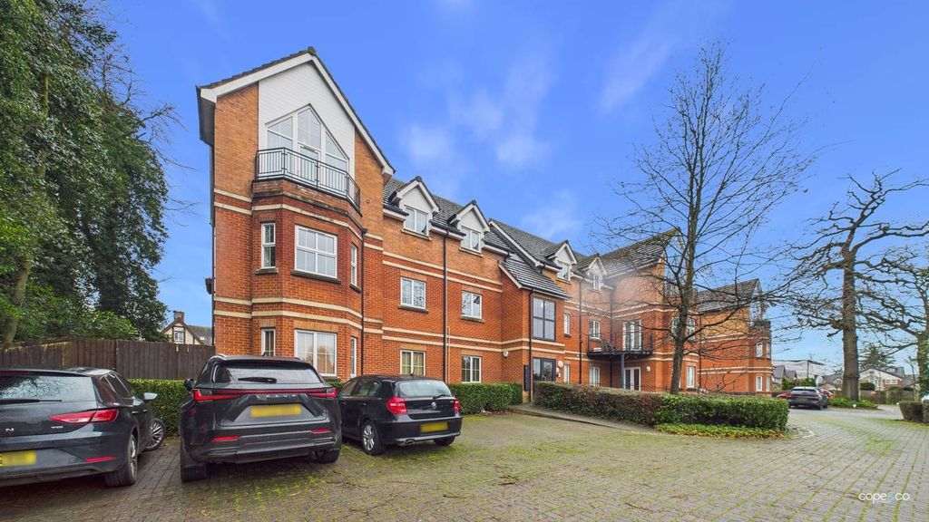 Property photo 1 of 15 4828672