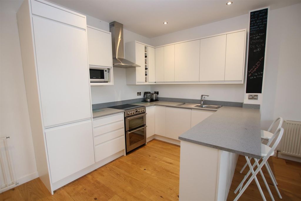 Property photo 2 of 16 Kitchen.Jpg