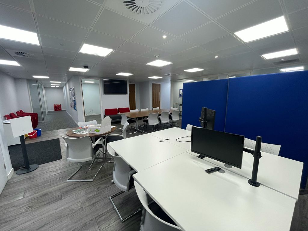 Property photo 3 of 11 Img_0229.Jpg