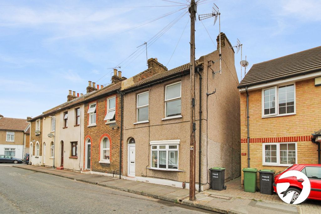 Property photo 1 of 13 Front