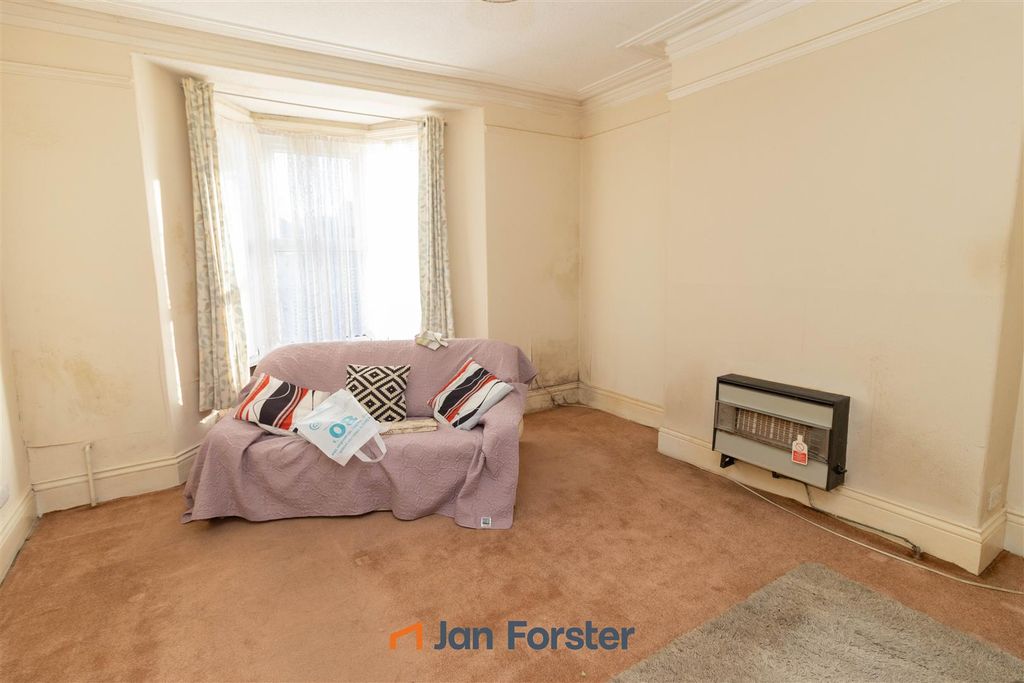 Property photo 3 of 5 Bedroom One