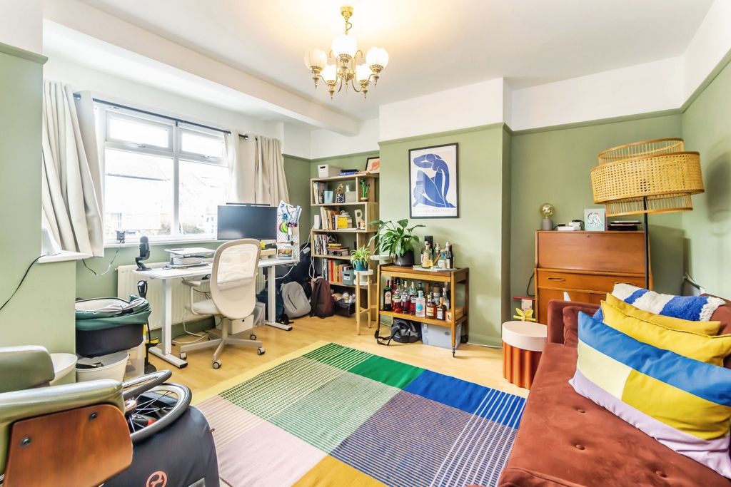Property photo 2 of 22 Pbox-Img.Jpg