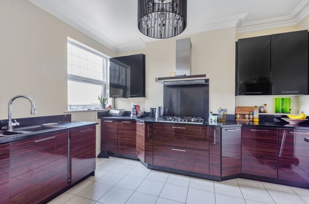 Property photo 3 of 10 899926 (5)