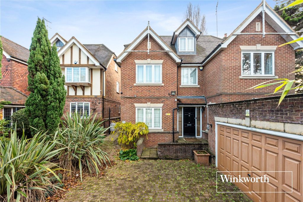 Property photo 1 of 21 Picture No. 02