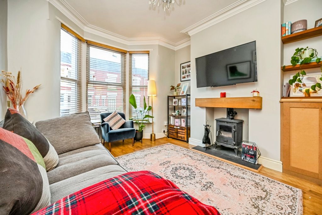 Property photo 2 of 15 Photo