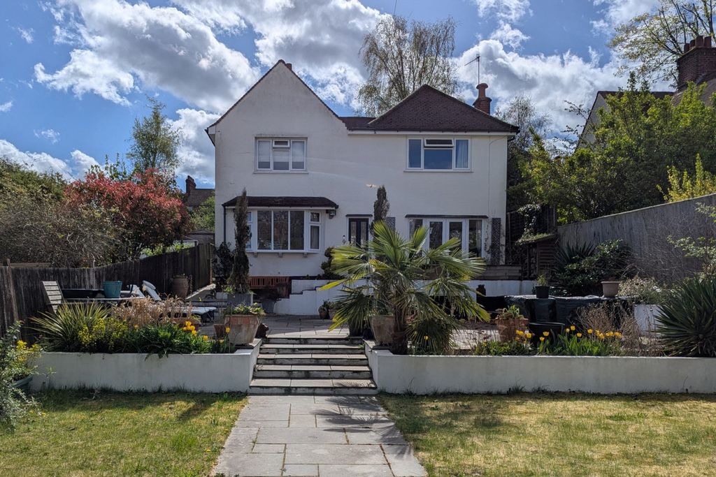 Property photo 1 of 33