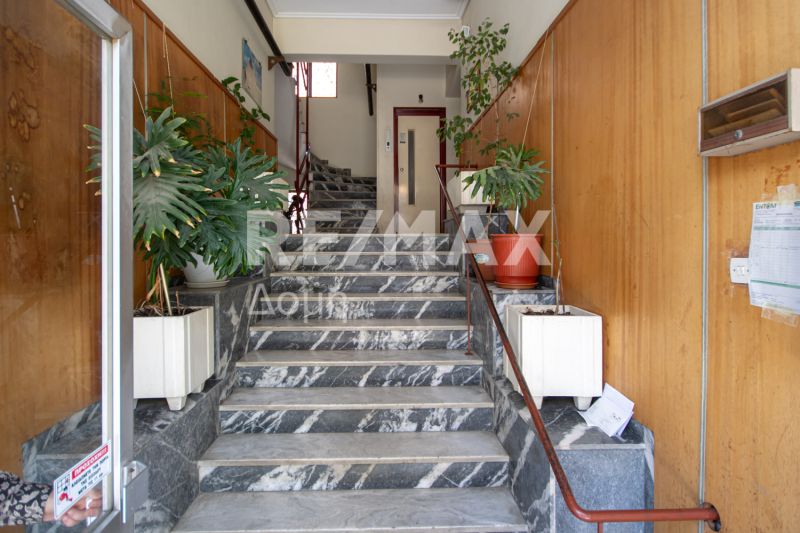Property photo 3 of 36