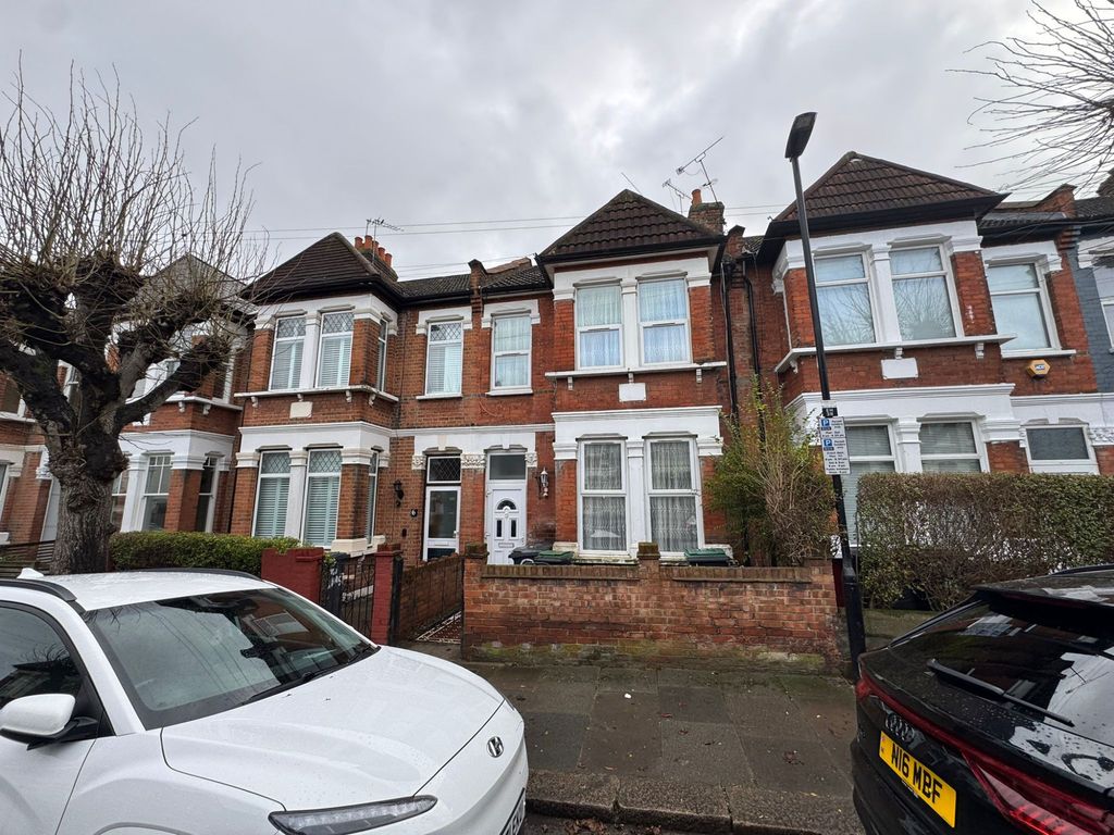 Property photo 1 of 8