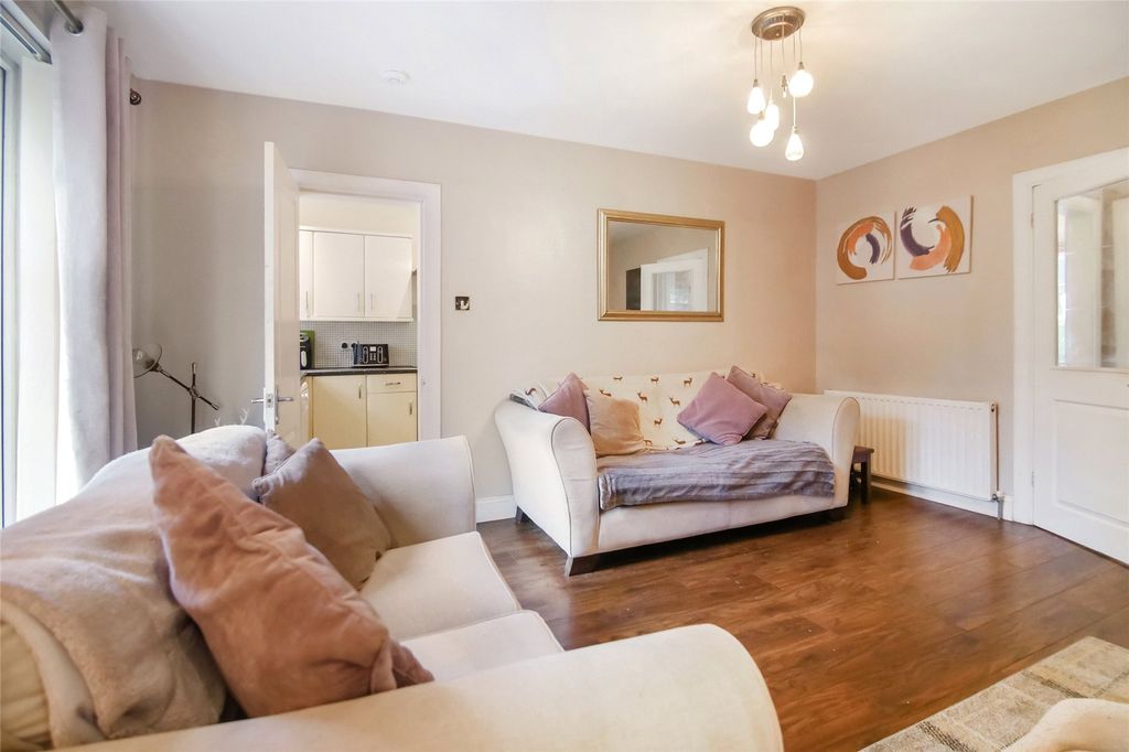 Property photo 2 of 22 Picture No. 06