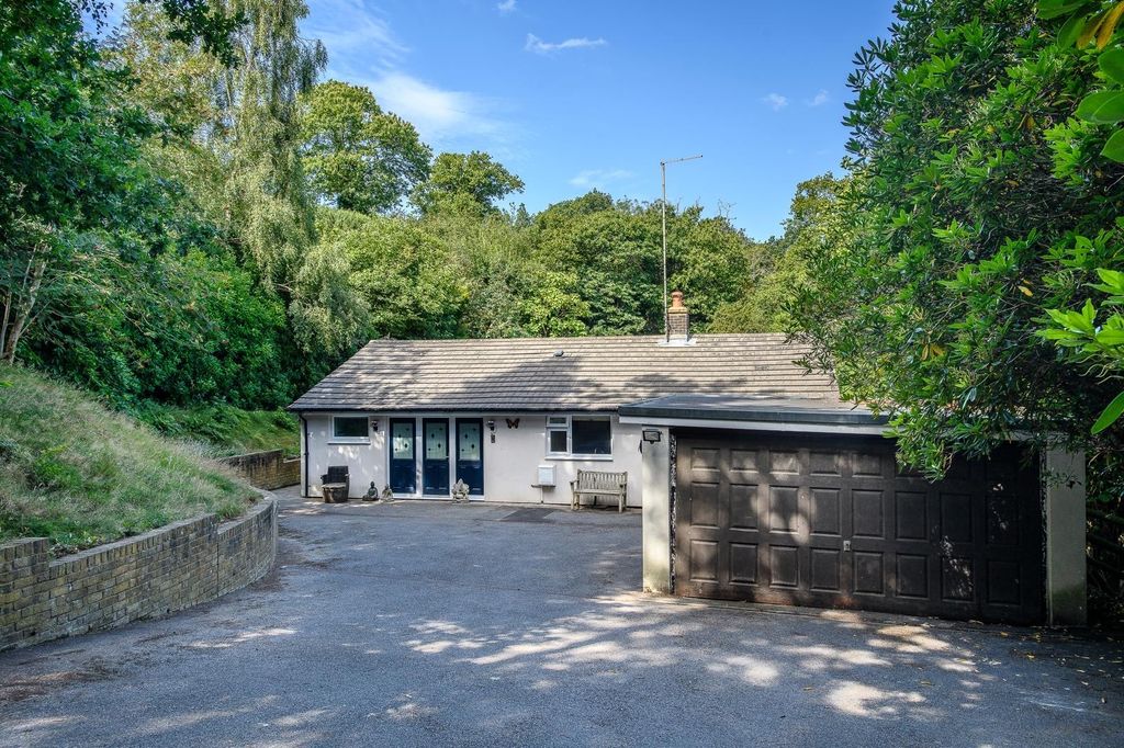 Property photo 1 of 21