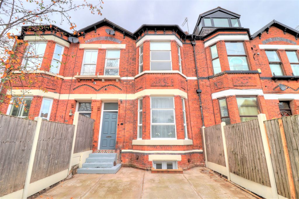 Property photo 1 of 22 15 Parsonage Road