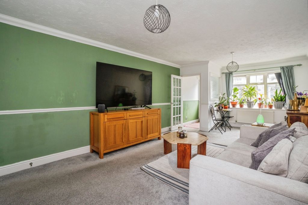 Property photo 3 of 13 Pbox-Img.Jpg