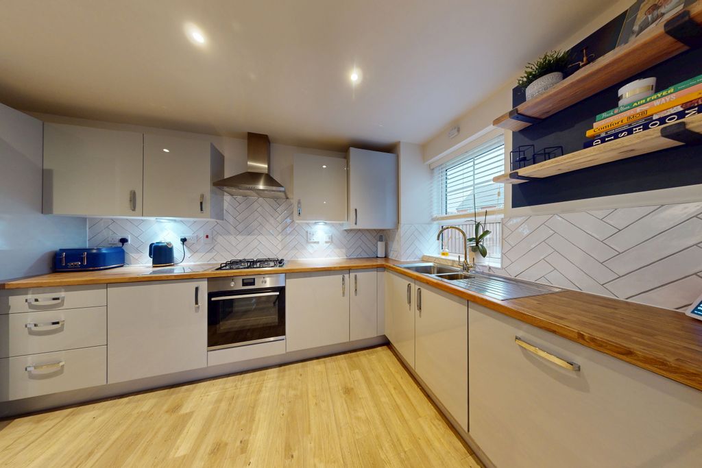 Property photo 3 of 21 01082026_184343