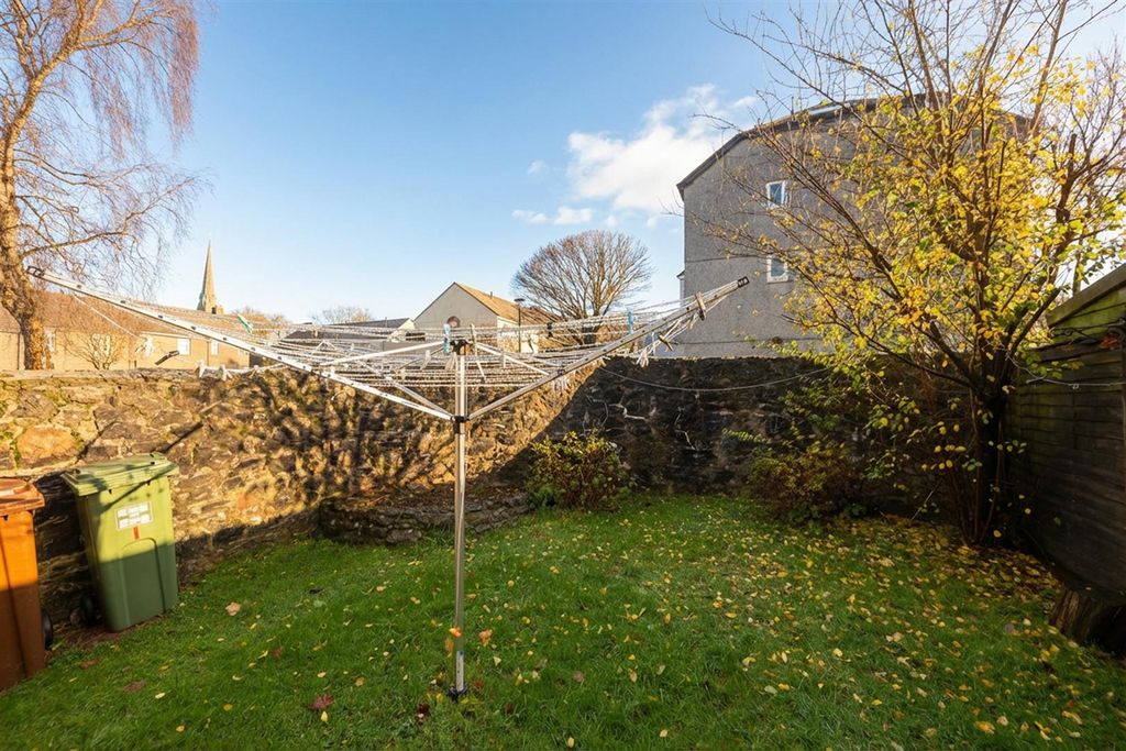 Property photo 2 of 15 Back Garden