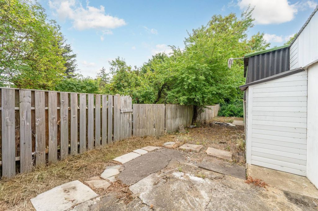 Property photo 1 of 4