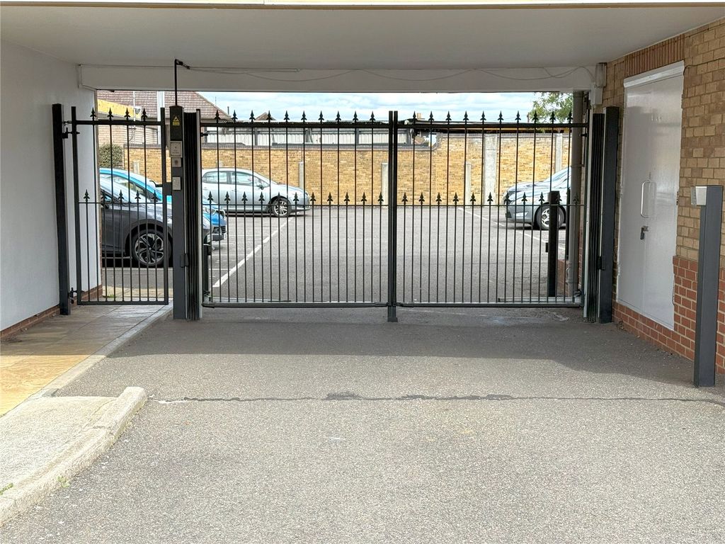 Property photo 2 of 11 Picture No. 02