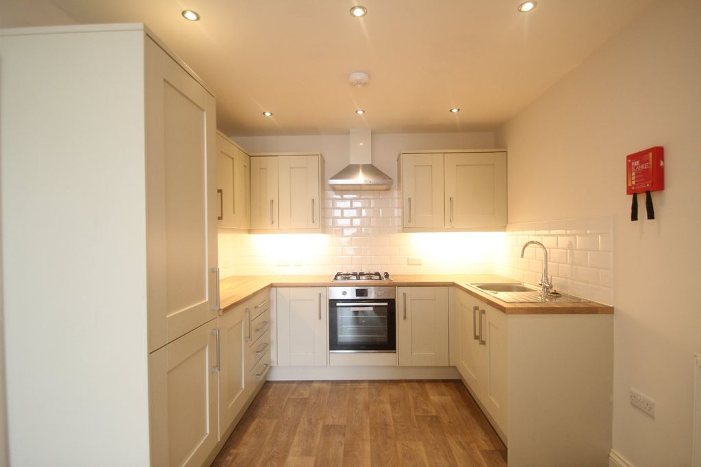 Property photo 3 of 11 Picture No. 10