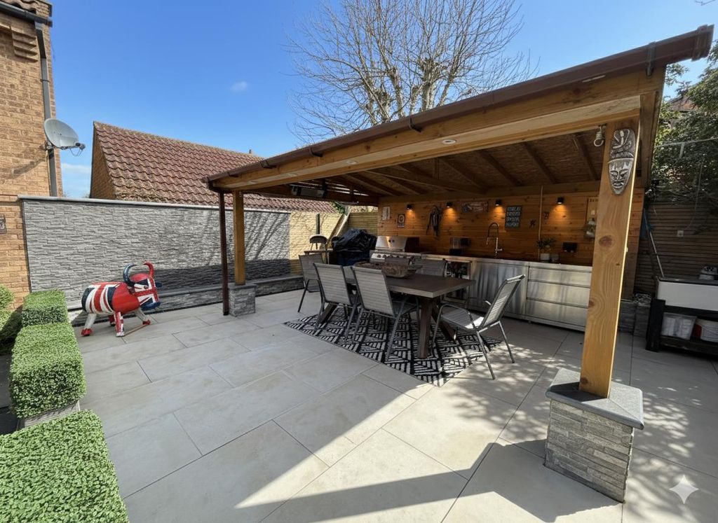 Additional image 19 of 4 bed property for saleShackleton Drive, Daventry NN11
