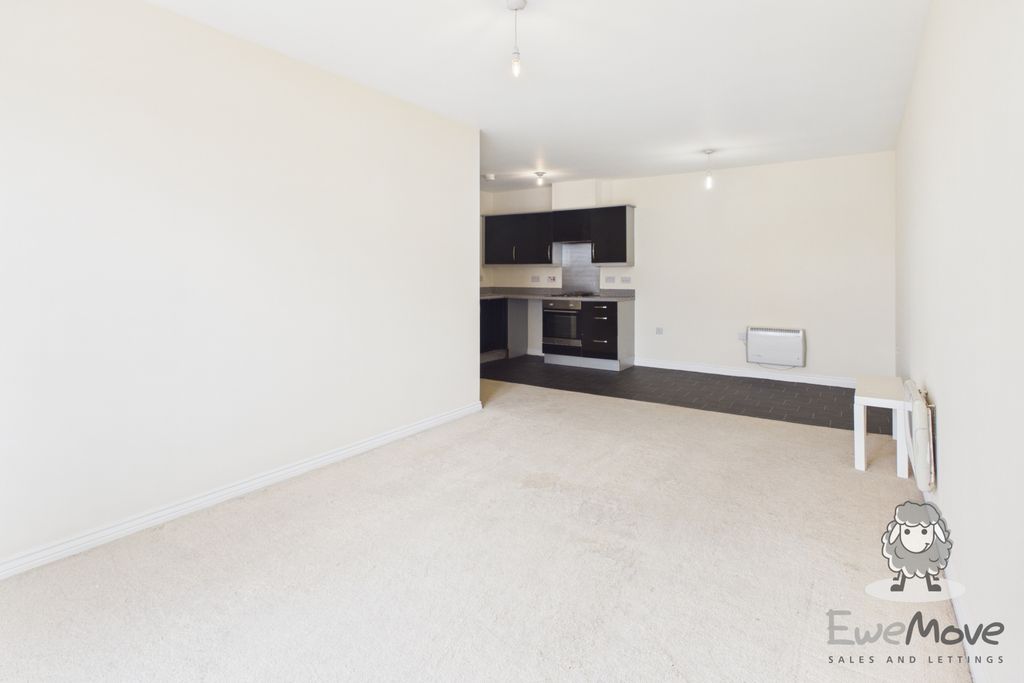Property photo 3 of 12 2