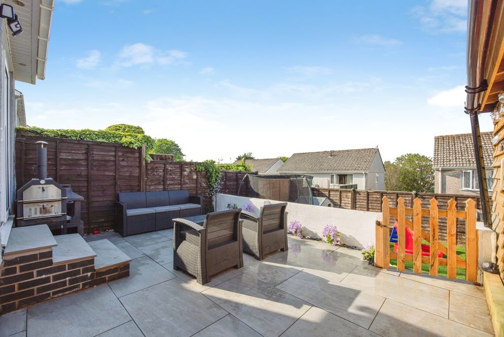 Property photo 3 of 20 Pbox-Img.Jpg