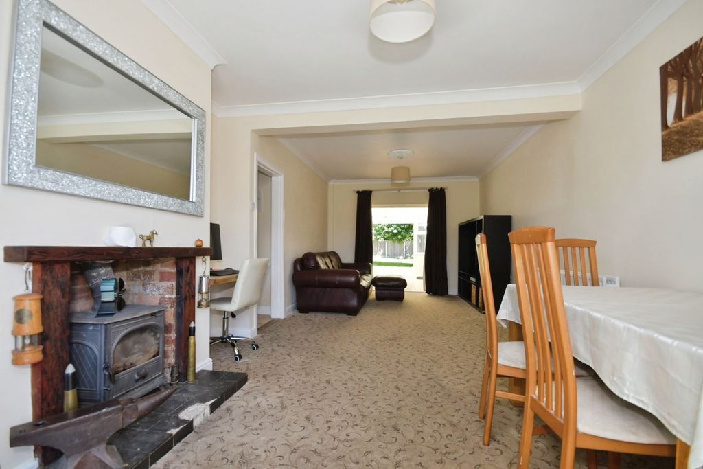 Property photo 3 of 17 Pbox-Img.Jpg