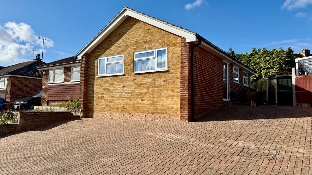 Property photo 1 of 12