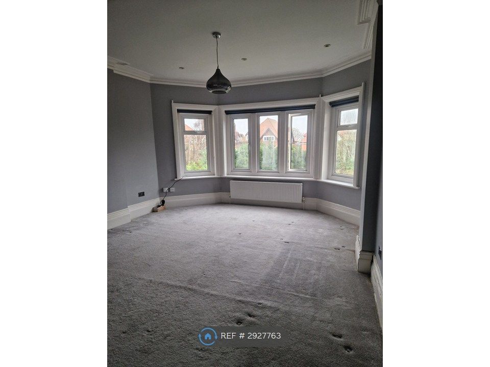 Property photo 1 of 8 Lounge Area