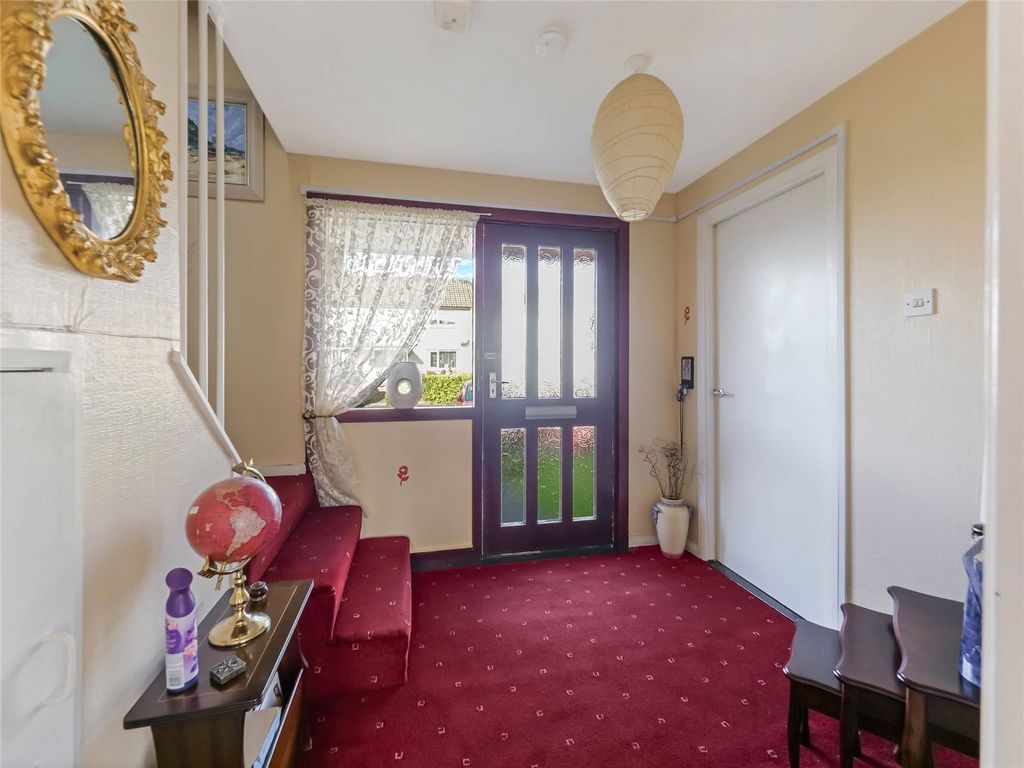 Property photo 2 of 13 Picture No. 12