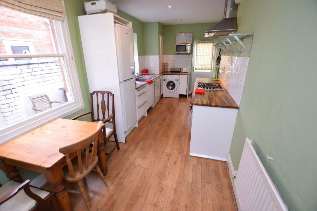 Property photo 3 of 9