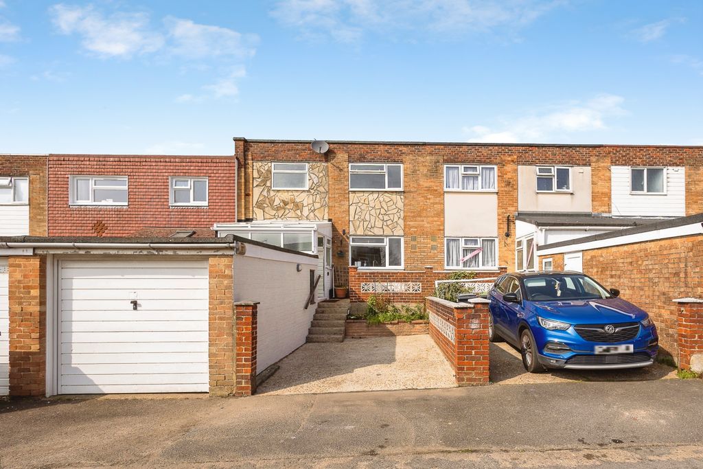 Property photo 2 of 19