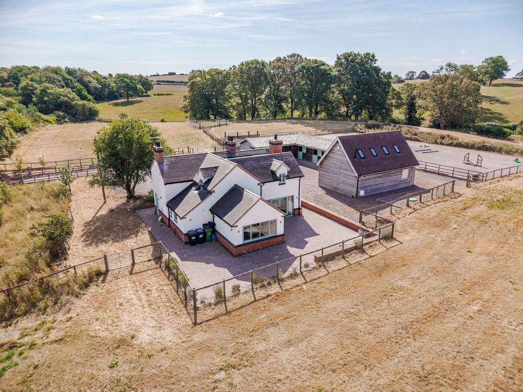 Property photo 1 of 34