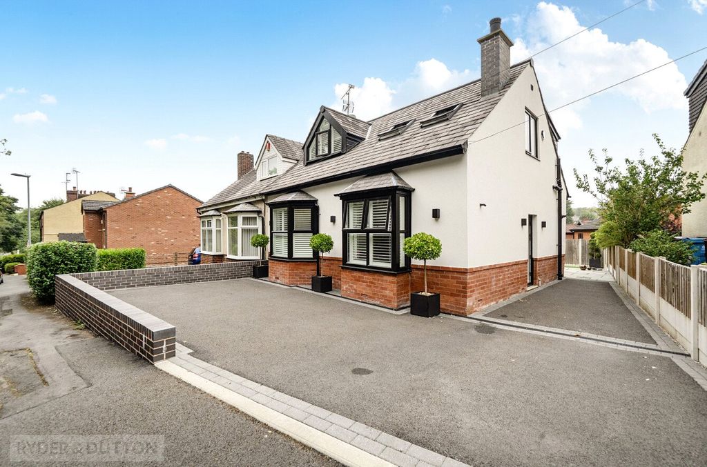 Property photo 1 of 19 Picture No. 05