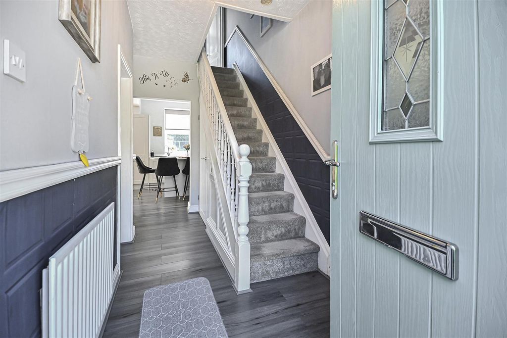 Property photo 2 of 35 12 Waltham Gardens Entrance.Jpg