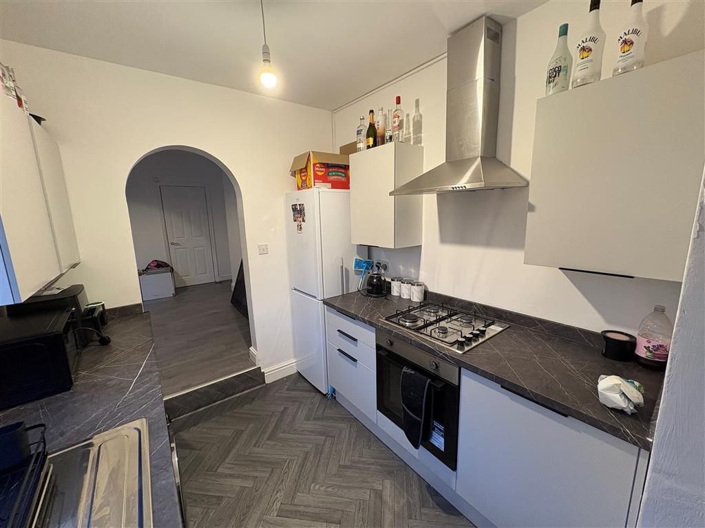 Property photo 2 of 13 Image