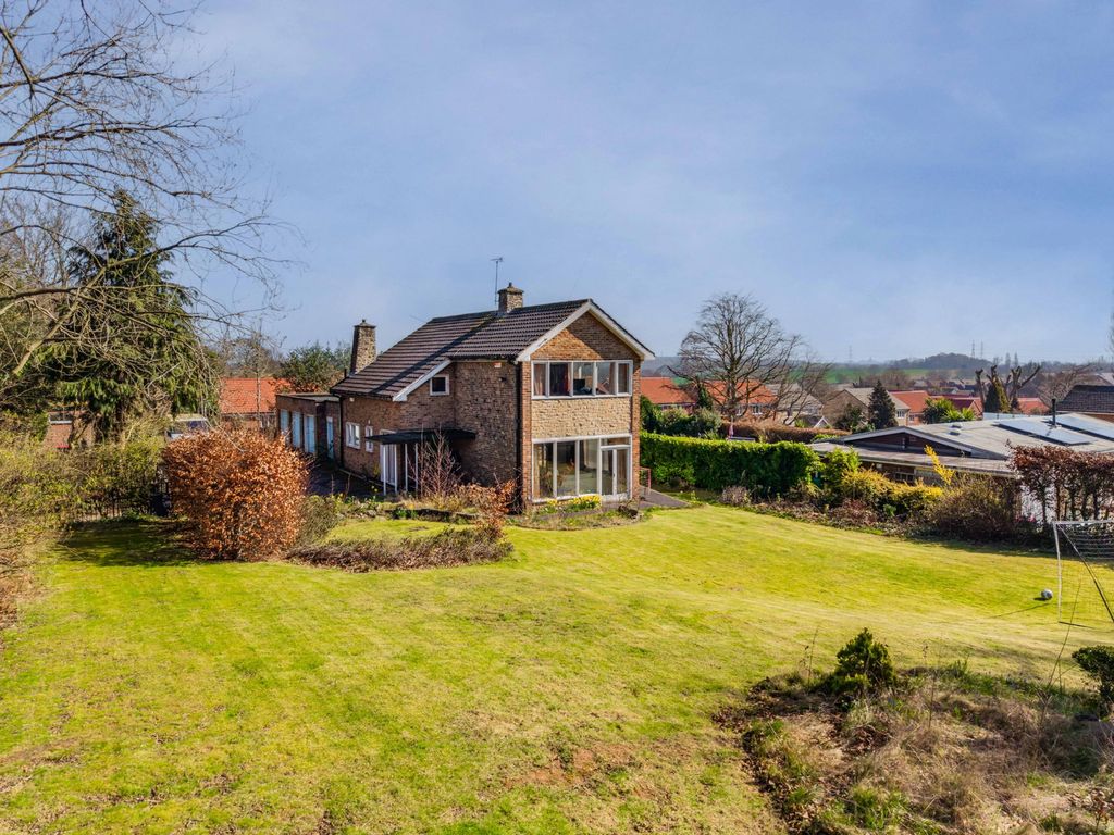 Property photo 2 of 49